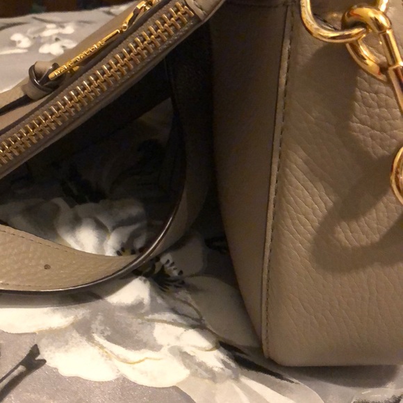 Marc Jacobs Leather Bag - Picture 4 of 8